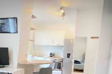 Studio à Saint-Mandé - Studio à 300 m du Métro - Ligne 1 (facture siret)